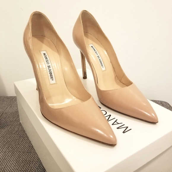 Manolo Blahnik Shoes - Manolo Blahnik Patent Nude Pumps